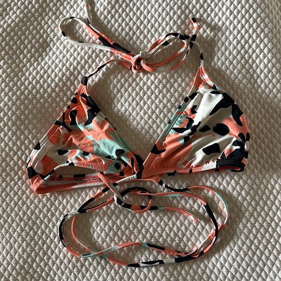 DVF x Roxy Bikini - Picture 2 of 6